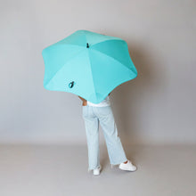 Load image into Gallery viewer, 2020 Classic Mint Blunt Umbrella Model Back View