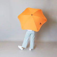 Load image into Gallery viewer, 2020 Classic Orange Blunt Umbrella Model Back View