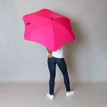 Load image into Gallery viewer, 2020 Classic Pink Blunt Umbrella Model Back View