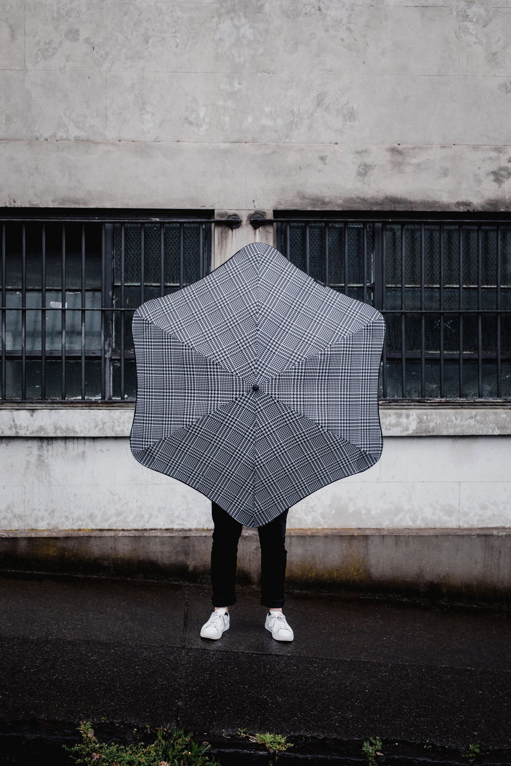 #color_houndstooth