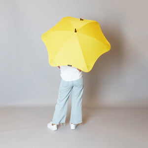 2020 Yellow Coupe Blunt Umbrella Model Back View
