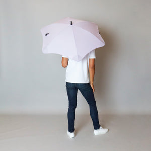2020 Lilac Coupe Blunt Umbrella Model Back View