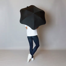 Load image into Gallery viewer, 2020 Metro Black Blunt Umbrella Model Back View
