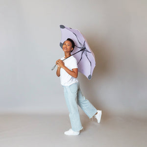 2020 Metro Lilac Blunt Umbrella Model Side View