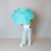 Load image into Gallery viewer, 2020 Metro Mint Blunt Umbrella Model Back View