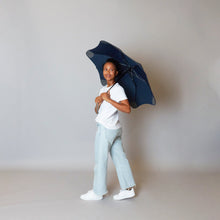 Load image into Gallery viewer, 2020 Metro Navy Blunt Umbrella Model Side View